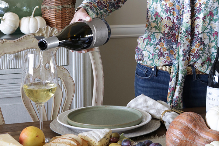 How to Host a Fall Harvest Dinner Party Header Image